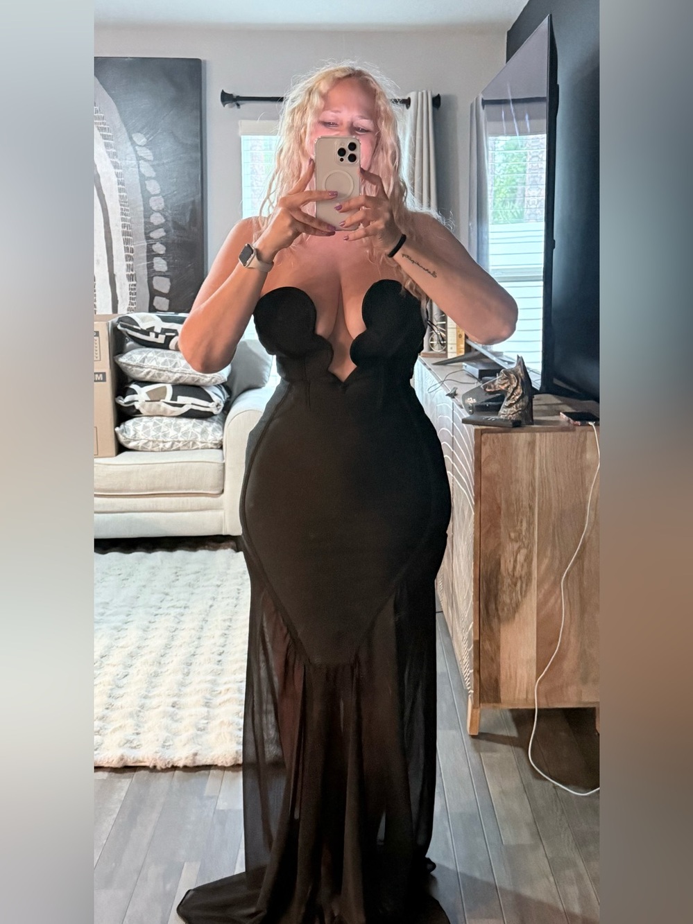 Fashion Nova Black Strapless Scallop Sweetheart Gown